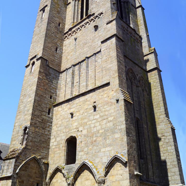 Tour Saint Sauveur