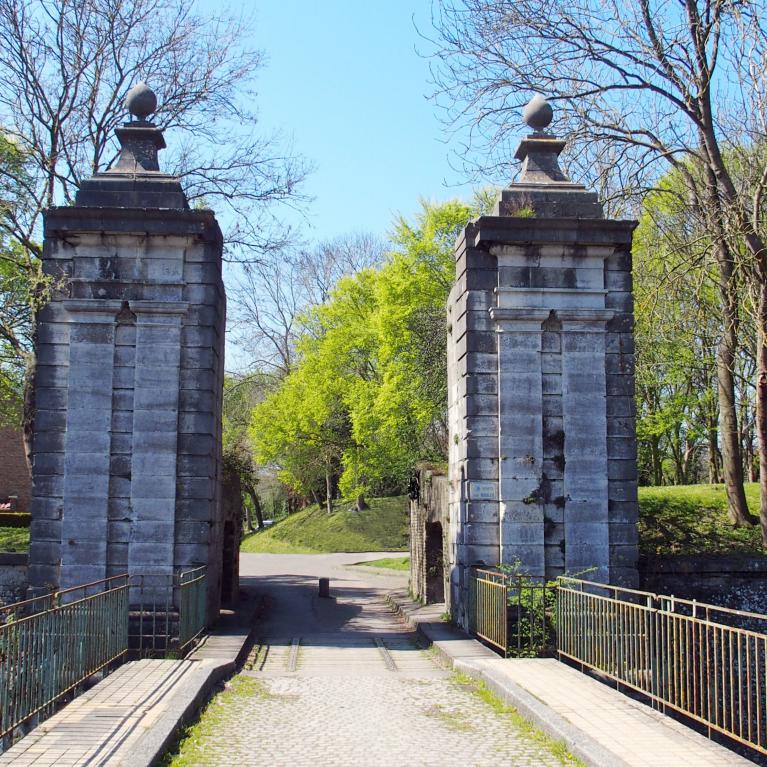Porte des Boules