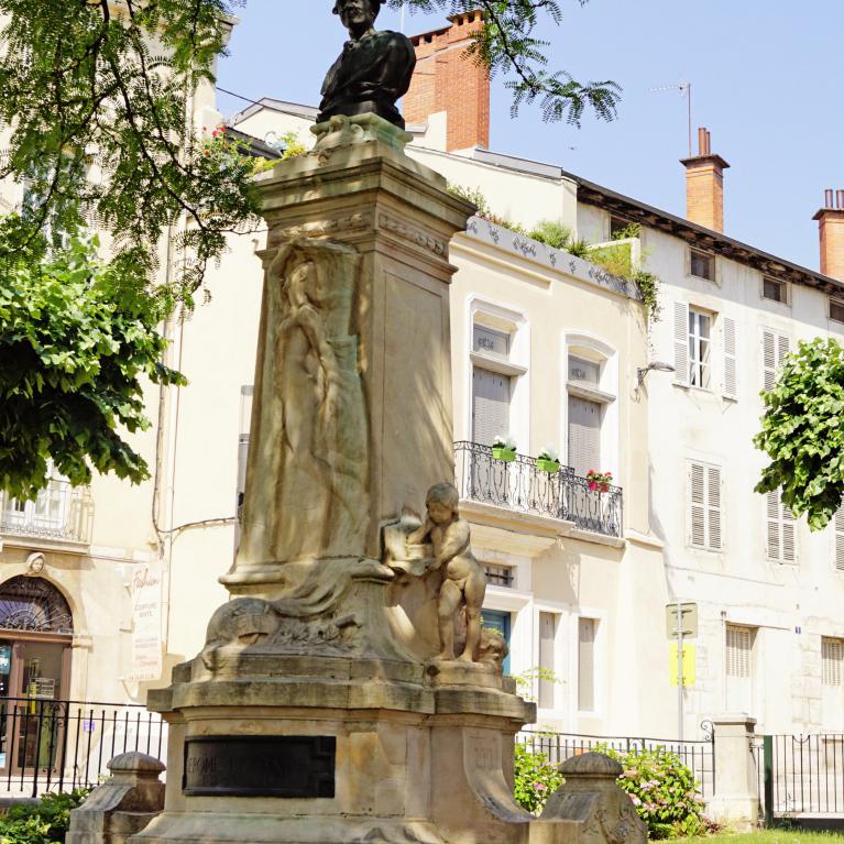 Monument à Joseph Jérôme de Lalande