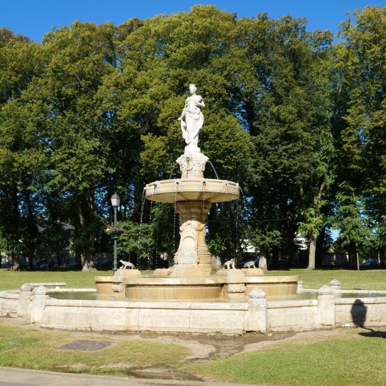 Statue de Poppa de Bayeux