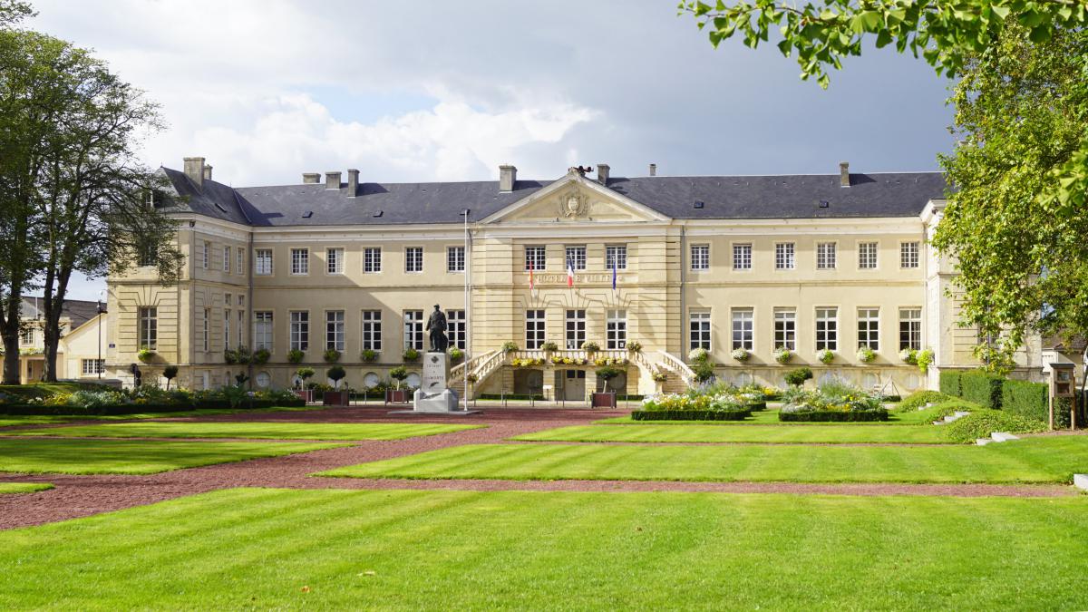 Isigny-sur-Mer-Mairie