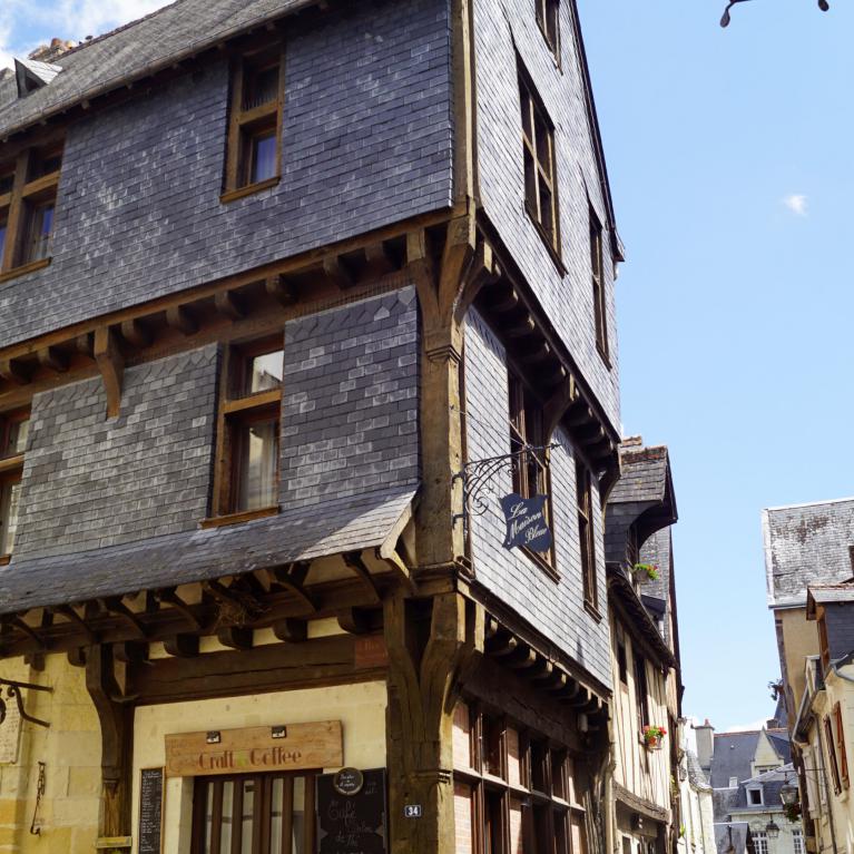 Maison Bleue