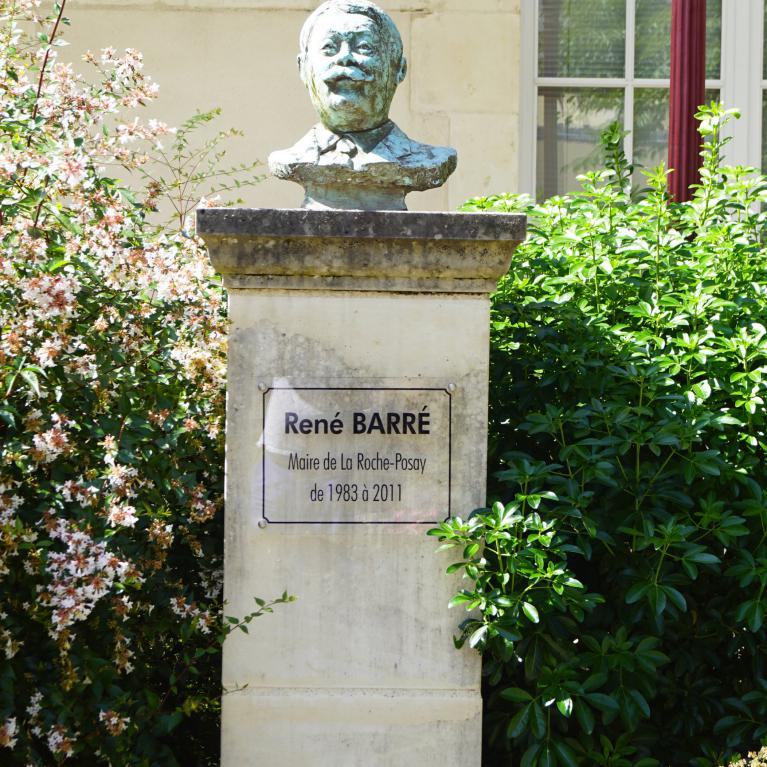 Buste René Barré, ancien maire
