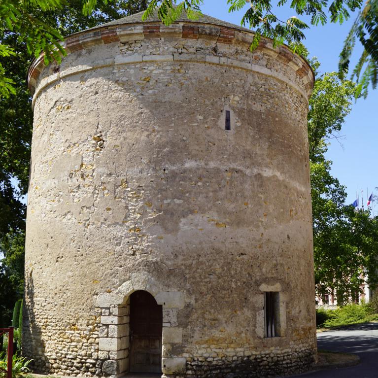 Pigeonnier du château