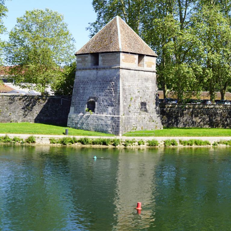 Tour des Cordeliers