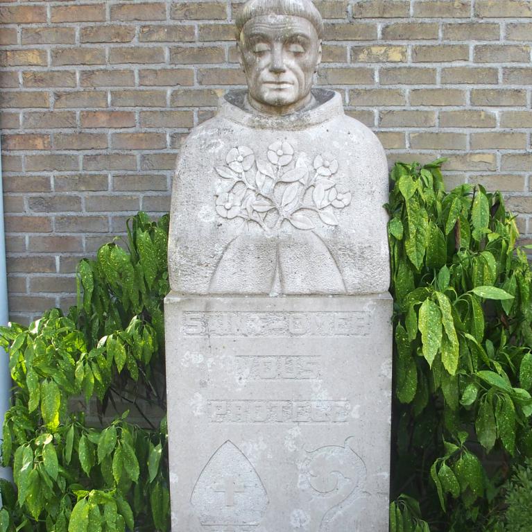 Statue Saint Omer