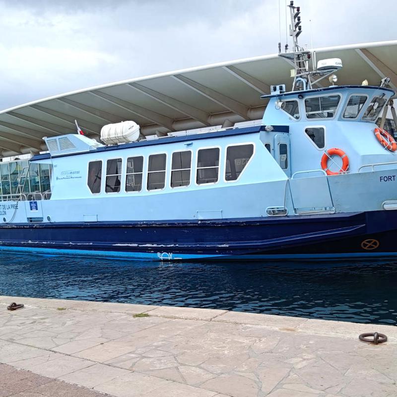 Bateau-Bus Fort de la Prée