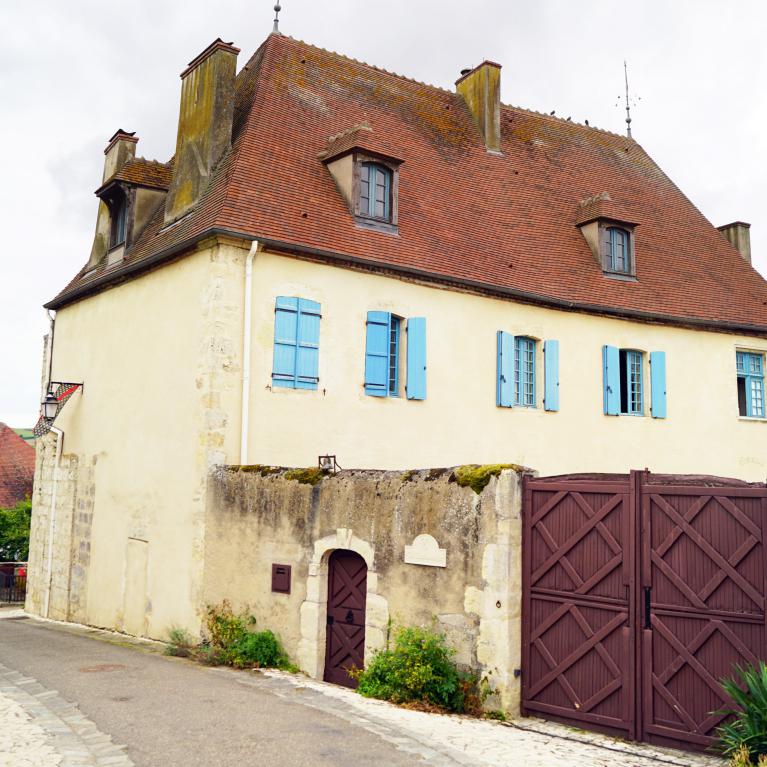 Maison la Capitainerie